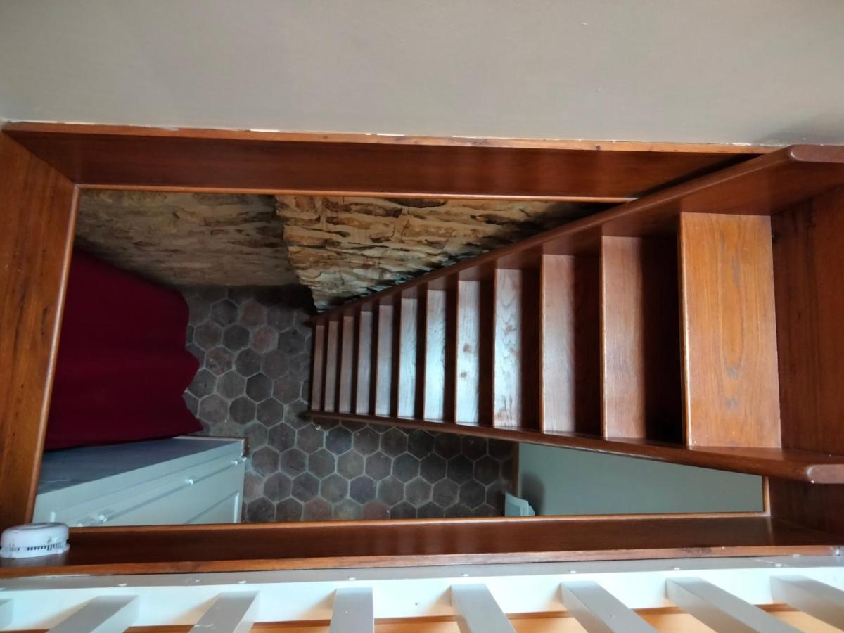 Les Appartements De Chablis Exterior photo